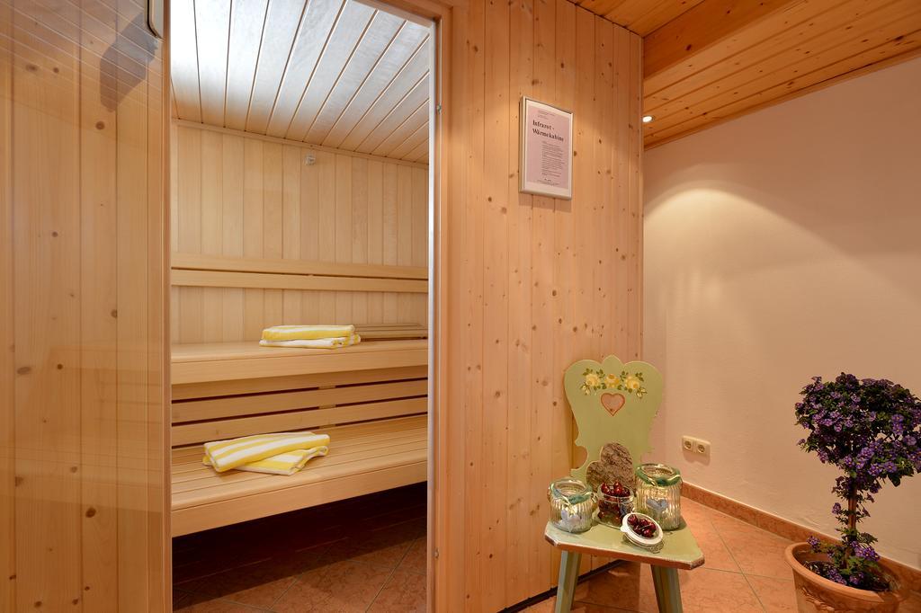 Hotel Theresia Garni St. Johann in Tirol Extérieur photo