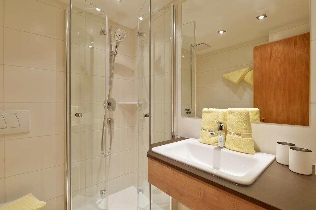 Hotel Theresia Garni St. Johann in Tirol Chambre photo