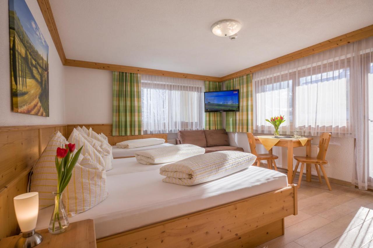 Hotel Theresia Garni St. Johann in Tirol Extérieur photo